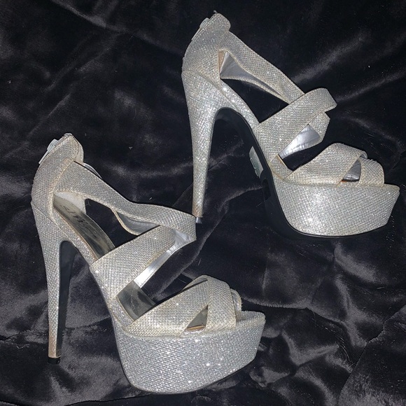 Shi by Journeys silver sparky heels - Picture 2 of 7